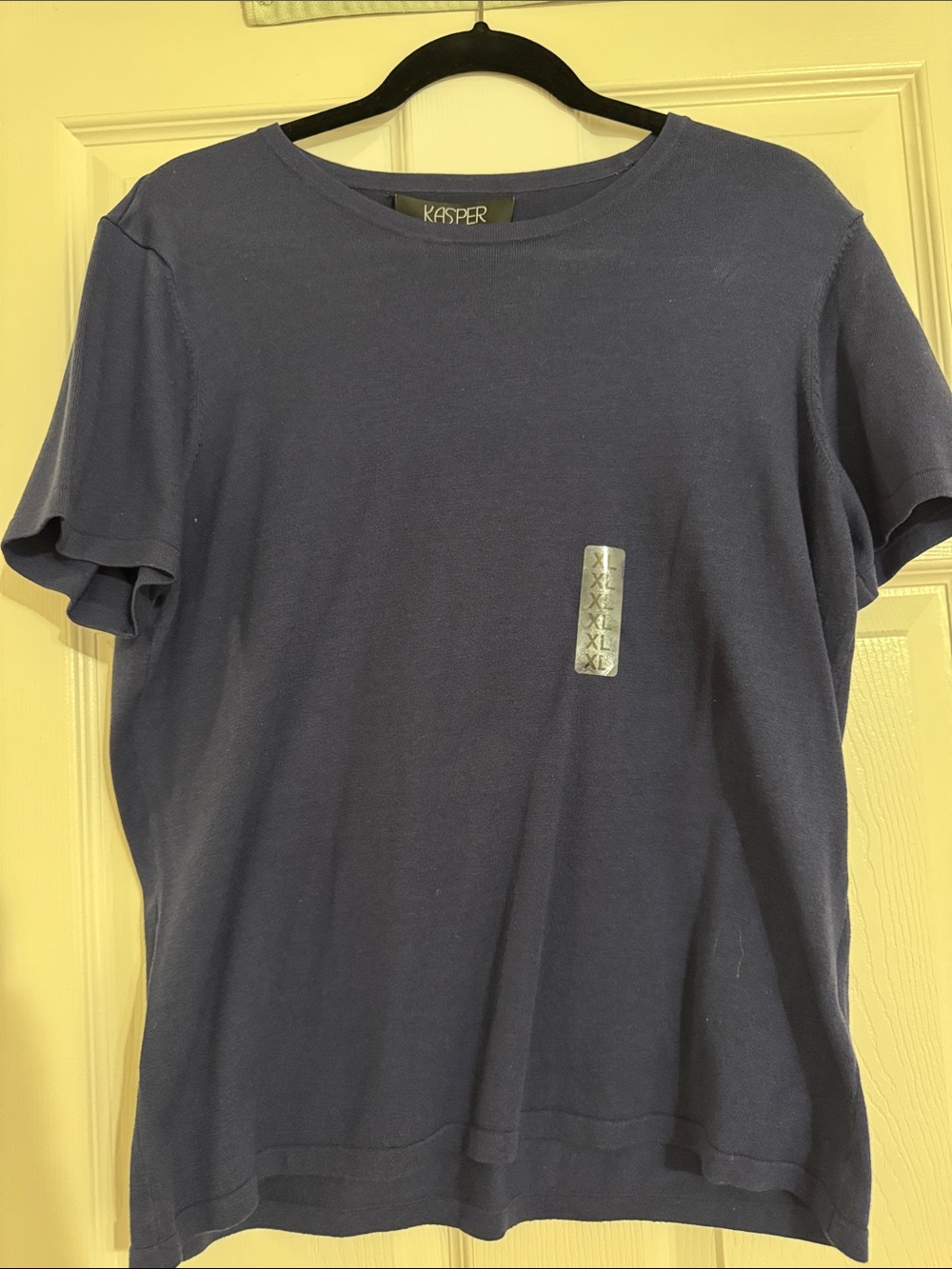 Kasper Women’s Lightweight Knot Dark Blue Short Sleeve Crew Neck